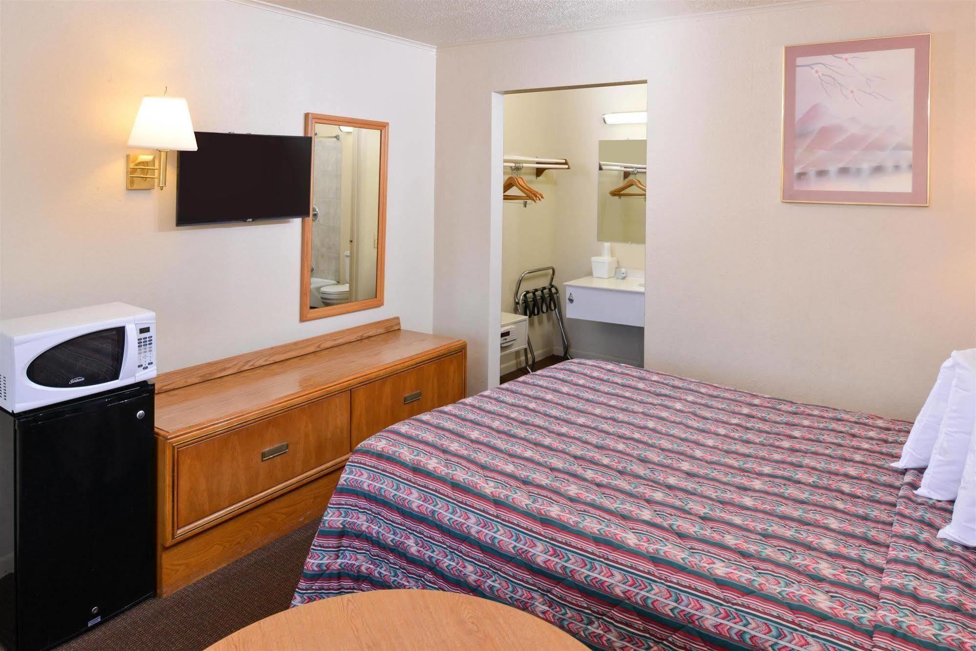 Springwood Hotel, Opelika I-85 Columbus Pkwy מראה חיצוני תמונה